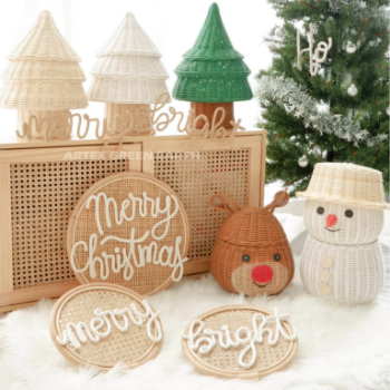 Christmas Decor Wholesale Handwoven Baskets Art Decor Design Christmas Decorative and Christmas gift woven basket Pine Tree
