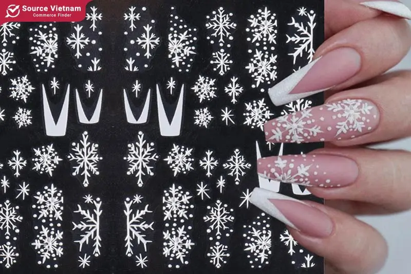 Create a snowflake nail design