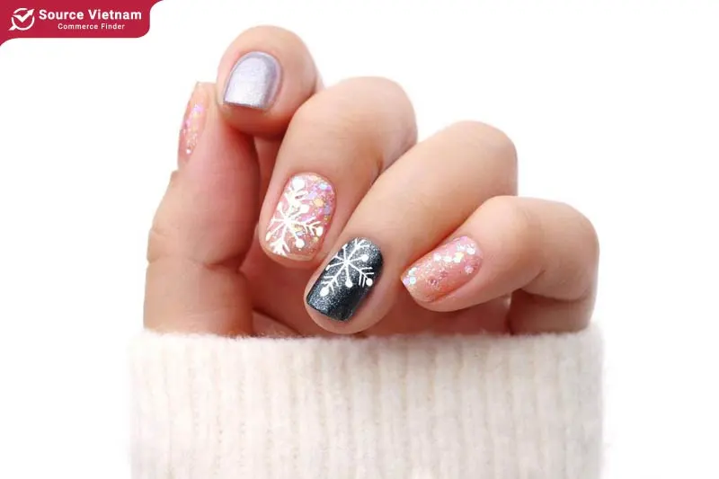 snowflake nail art design